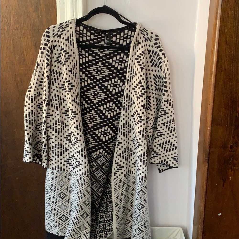 H&M White and black cardigan